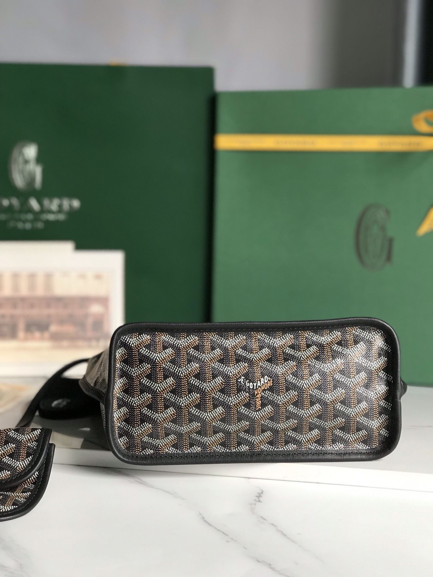 Goyard Shopping Bags